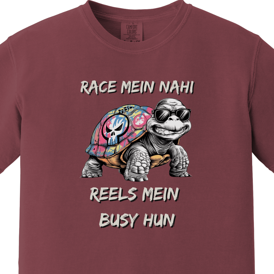 Race mein nahi, Reels mein busy Tee